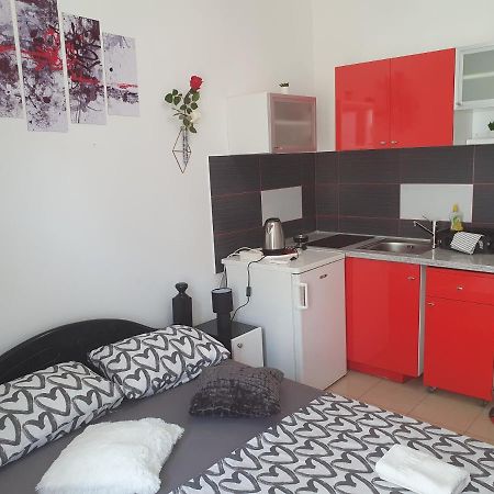 Studio Apartmani Ivanda Makarska Ngoại thất bức ảnh