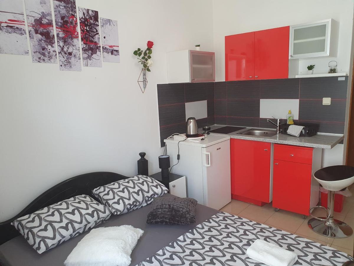 Studio Apartmani Ivanda Makarska Ngoại thất bức ảnh