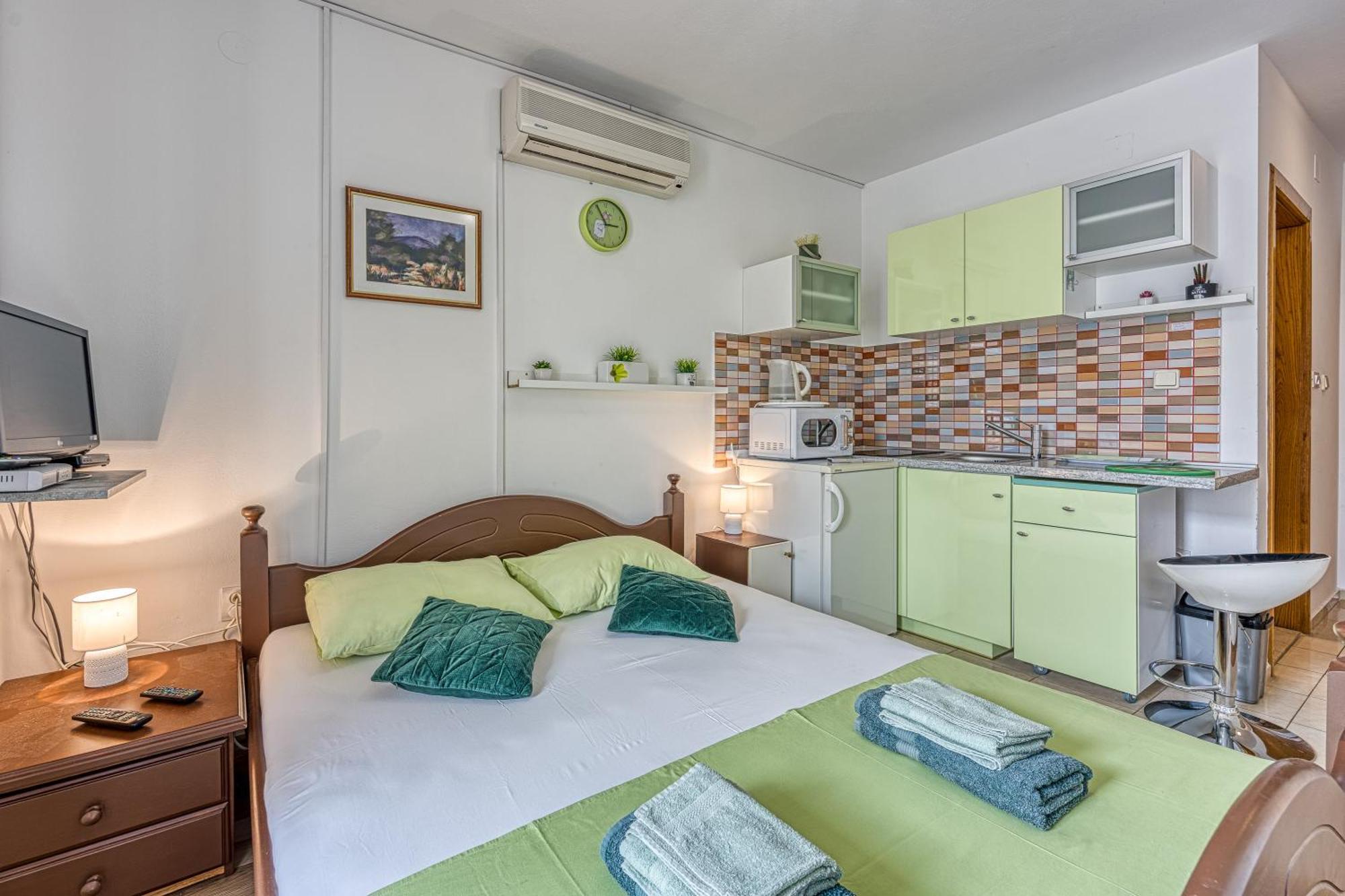 Studio Apartmani Ivanda Makarska Ngoại thất bức ảnh