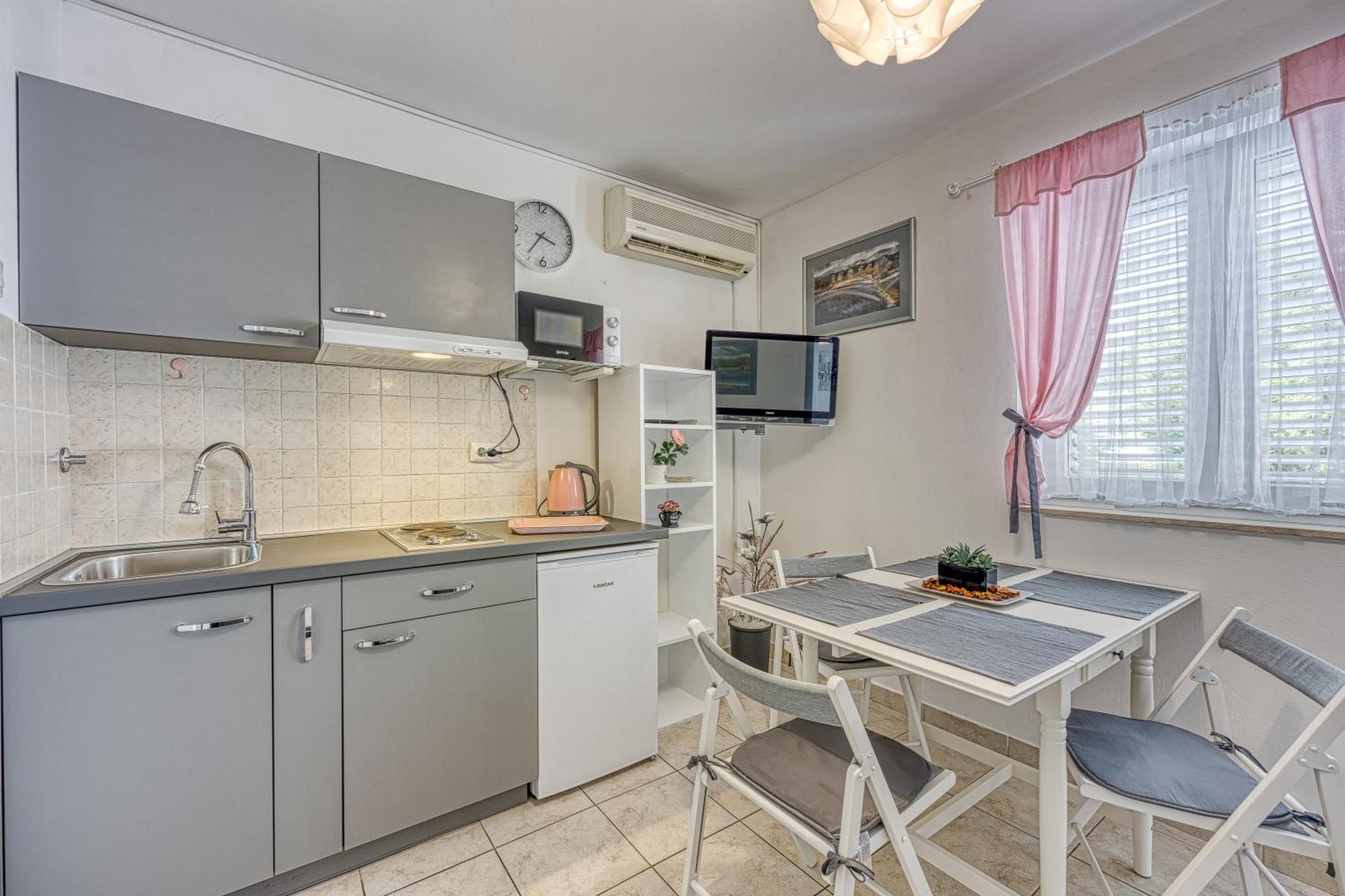 Studio Apartmani Ivanda Makarska Ngoại thất bức ảnh