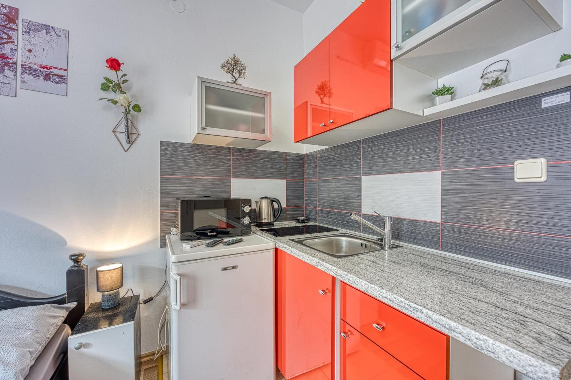 Studio Apartmani Ivanda Makarska Ngoại thất bức ảnh